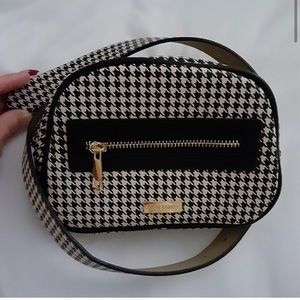 Steve Madden “WEEKEND ’ER” Hip Belt..